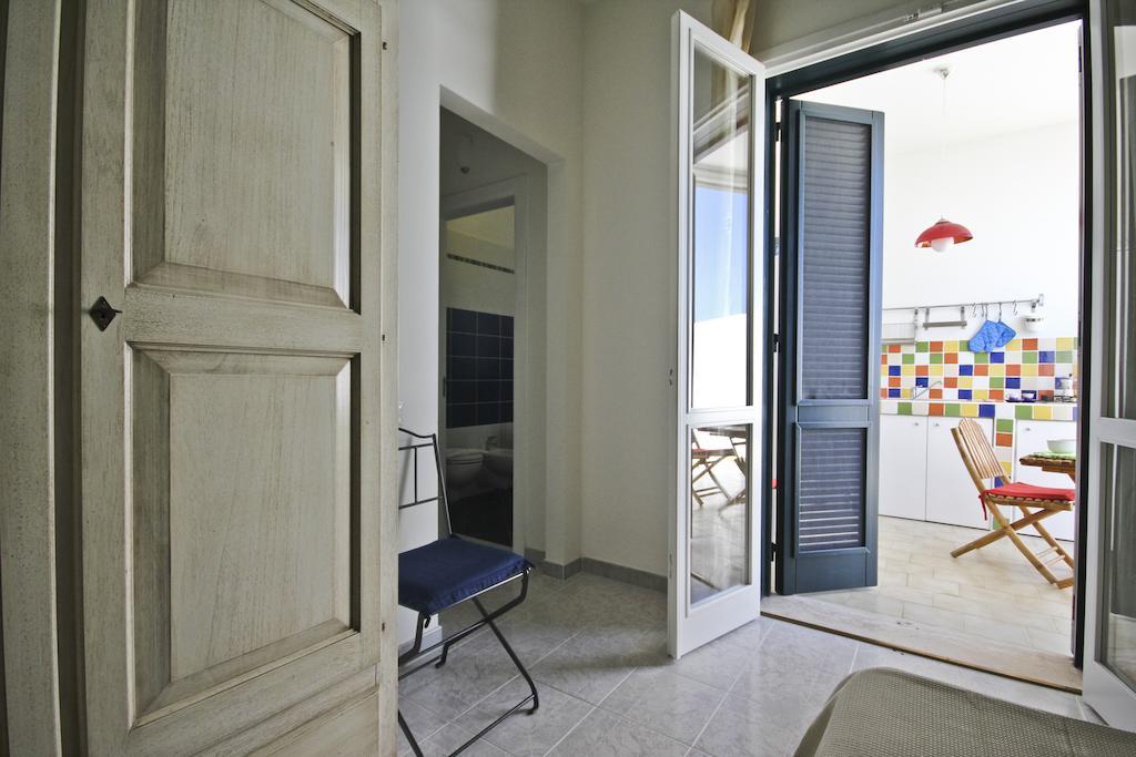 B&B Villa Genny A Pochi Passi Dal Mare Сан-Катальдо Экстерьер фото