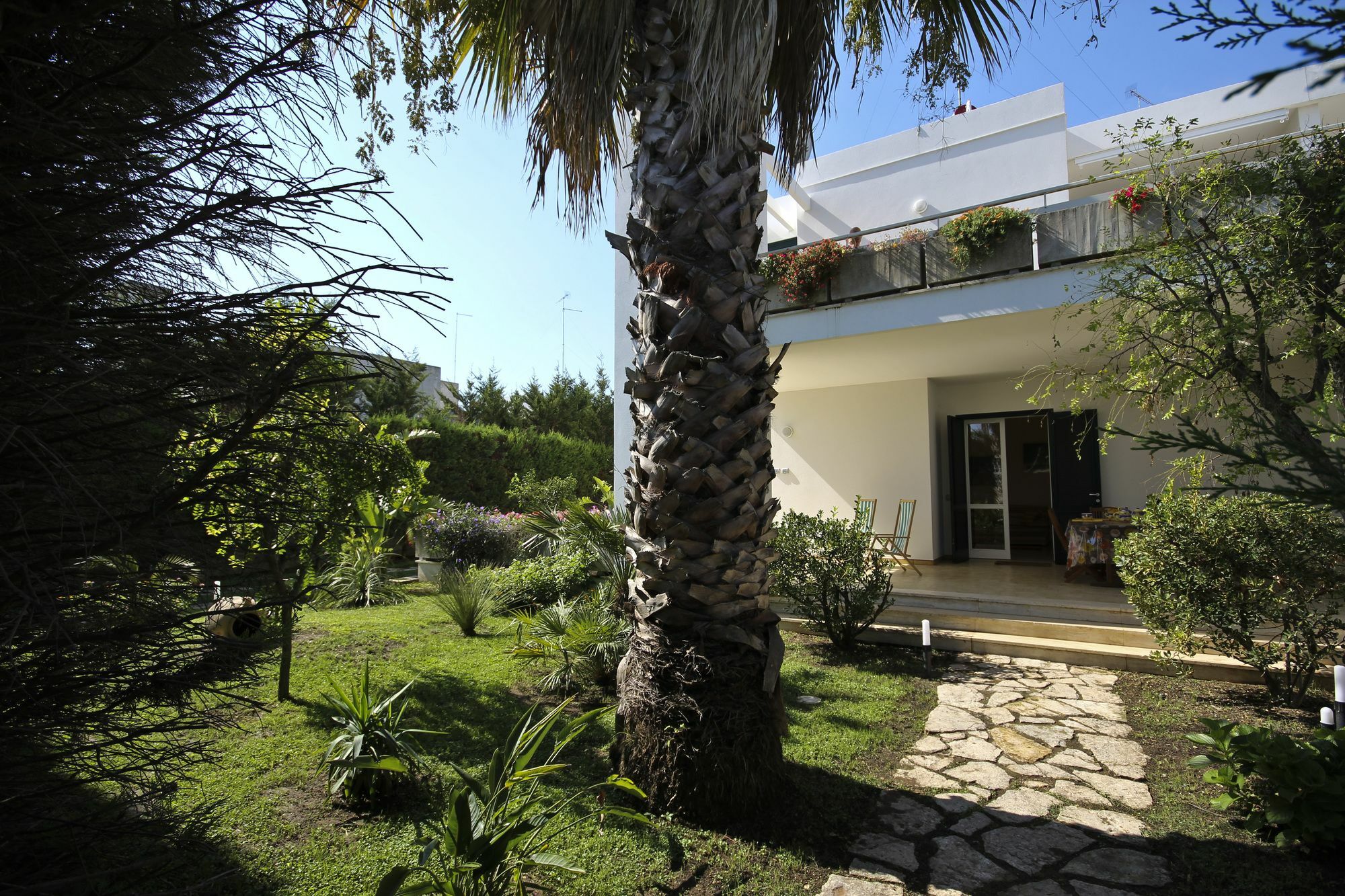 B&B Villa Genny A Pochi Passi Dal Mare Сан-Катальдо Экстерьер фото