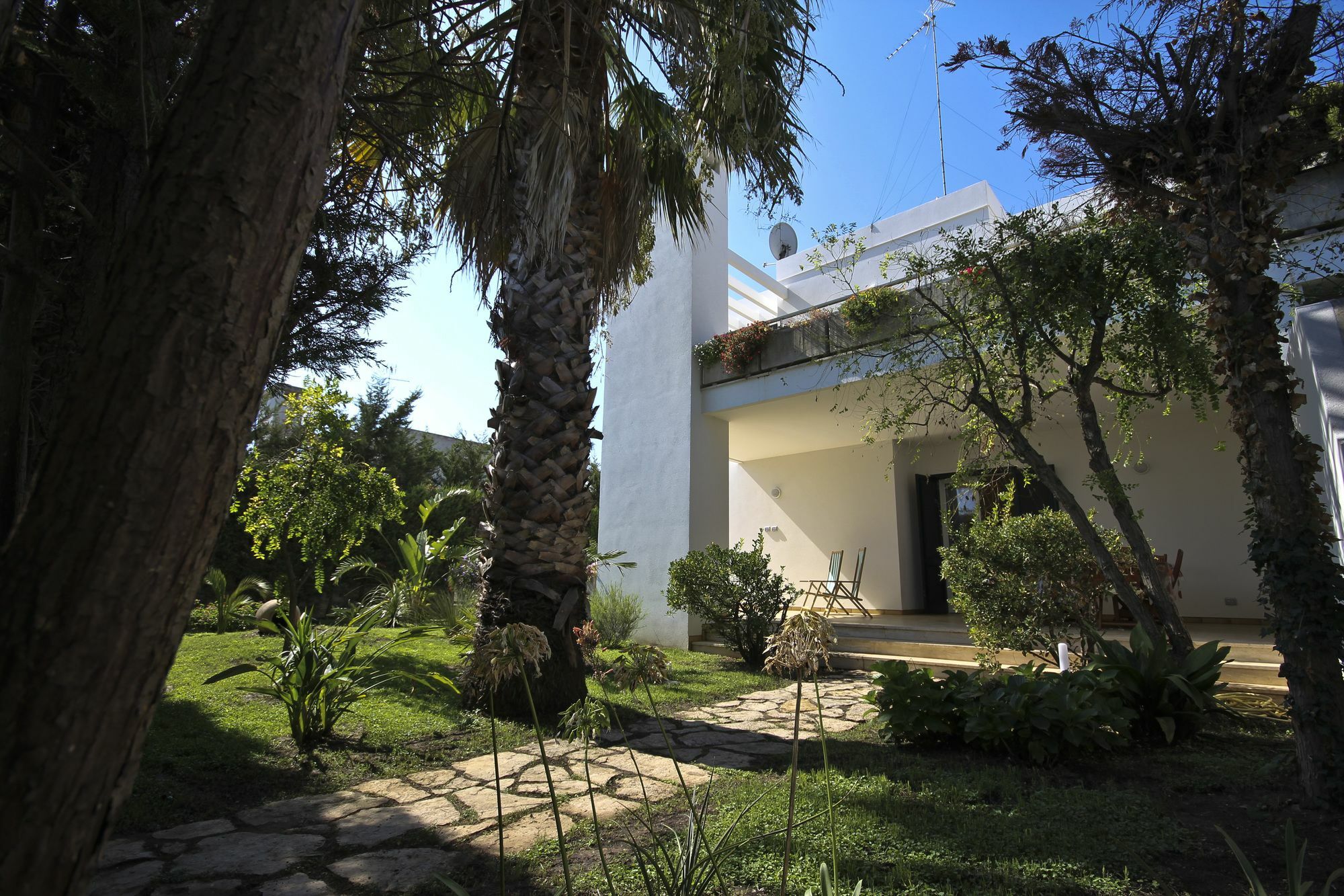 B&B Villa Genny A Pochi Passi Dal Mare Сан-Катальдо Экстерьер фото